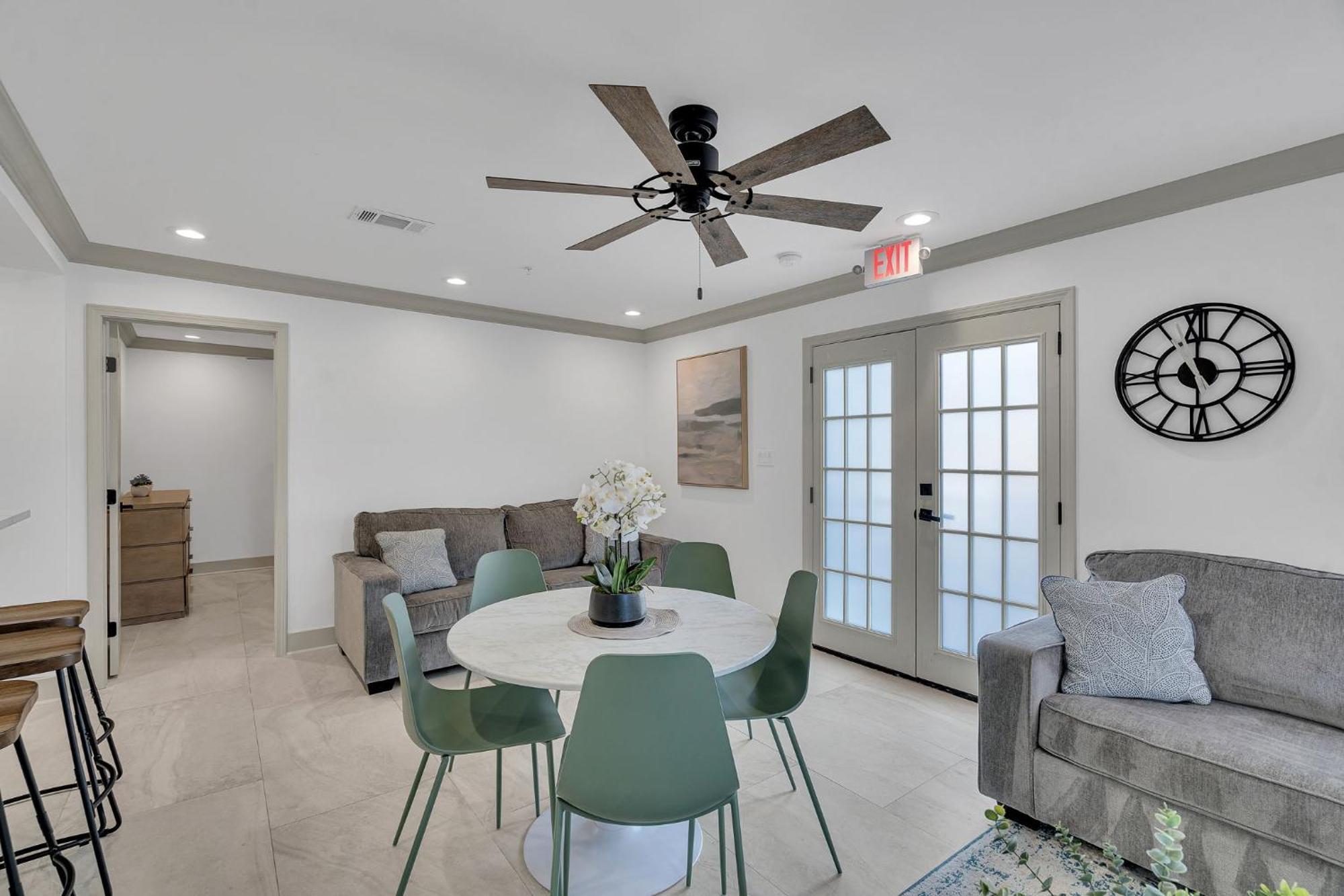 Sleeps 24-Spacious Suites Near Fq W Pool ニューオーリンズ エクステリア 写真