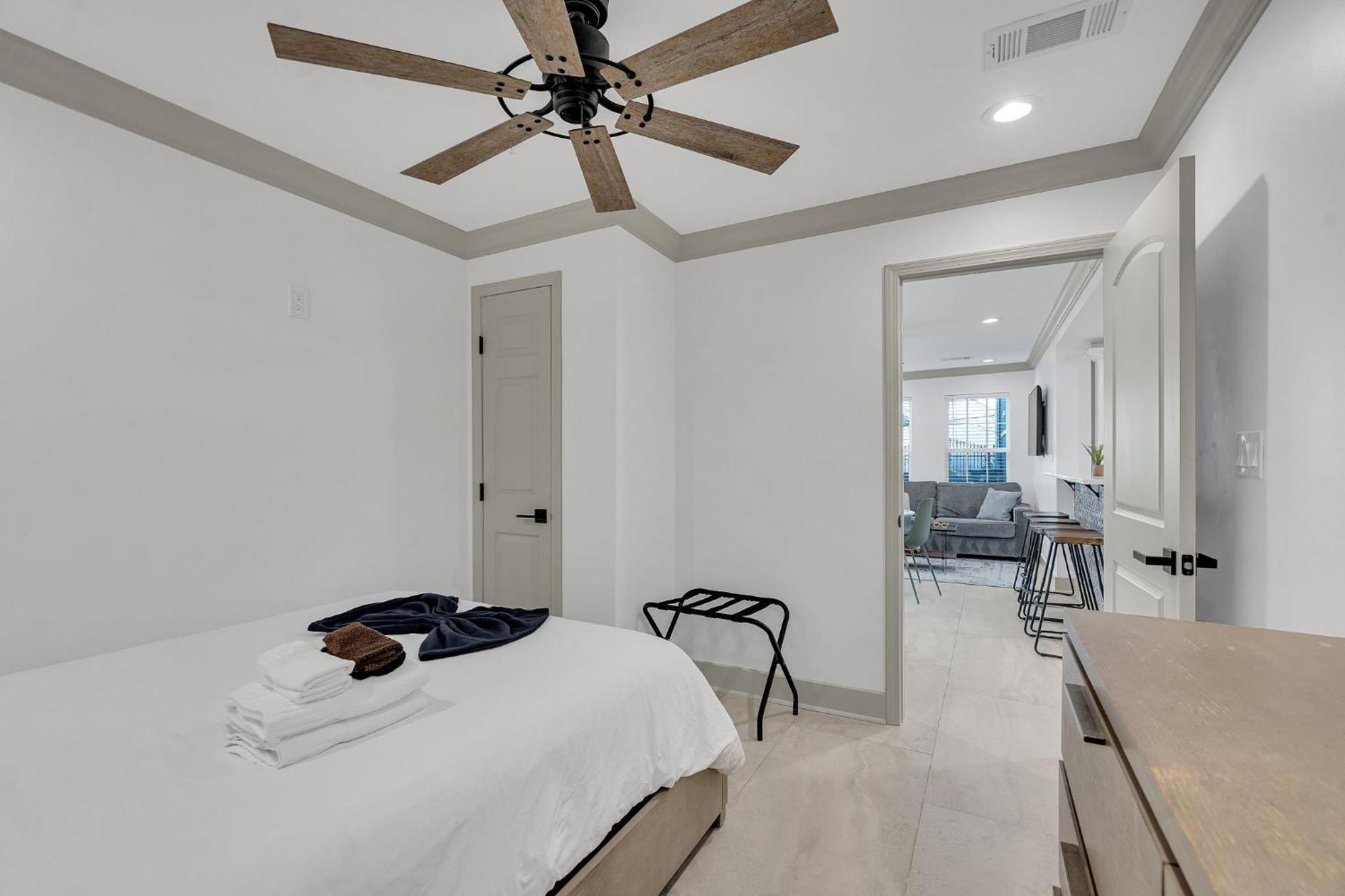Sleeps 24-Spacious Suites Near Fq W Pool ニューオーリンズ エクステリア 写真
