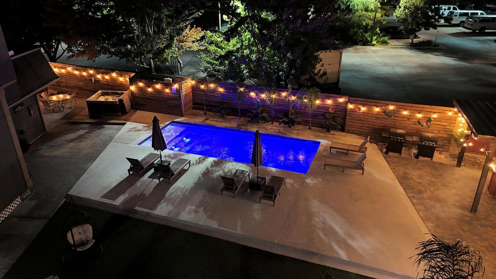 Sleeps 24-Spacious Suites Near Fq W Pool ニューオーリンズ エクステリア 写真
